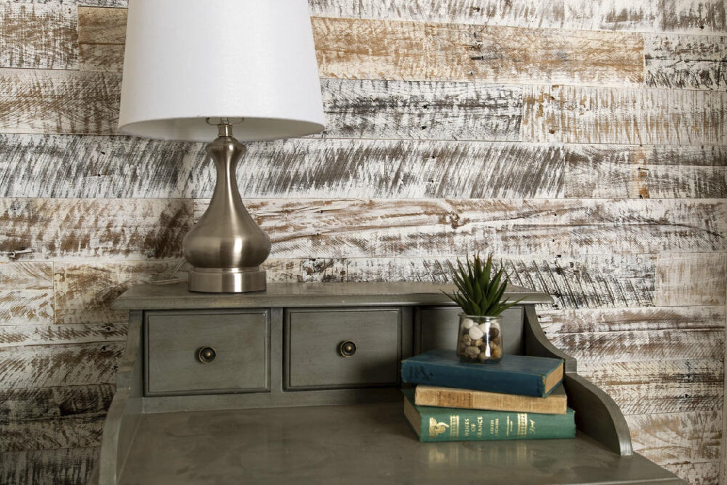 Accent Pieces That Make a Statement This Summer