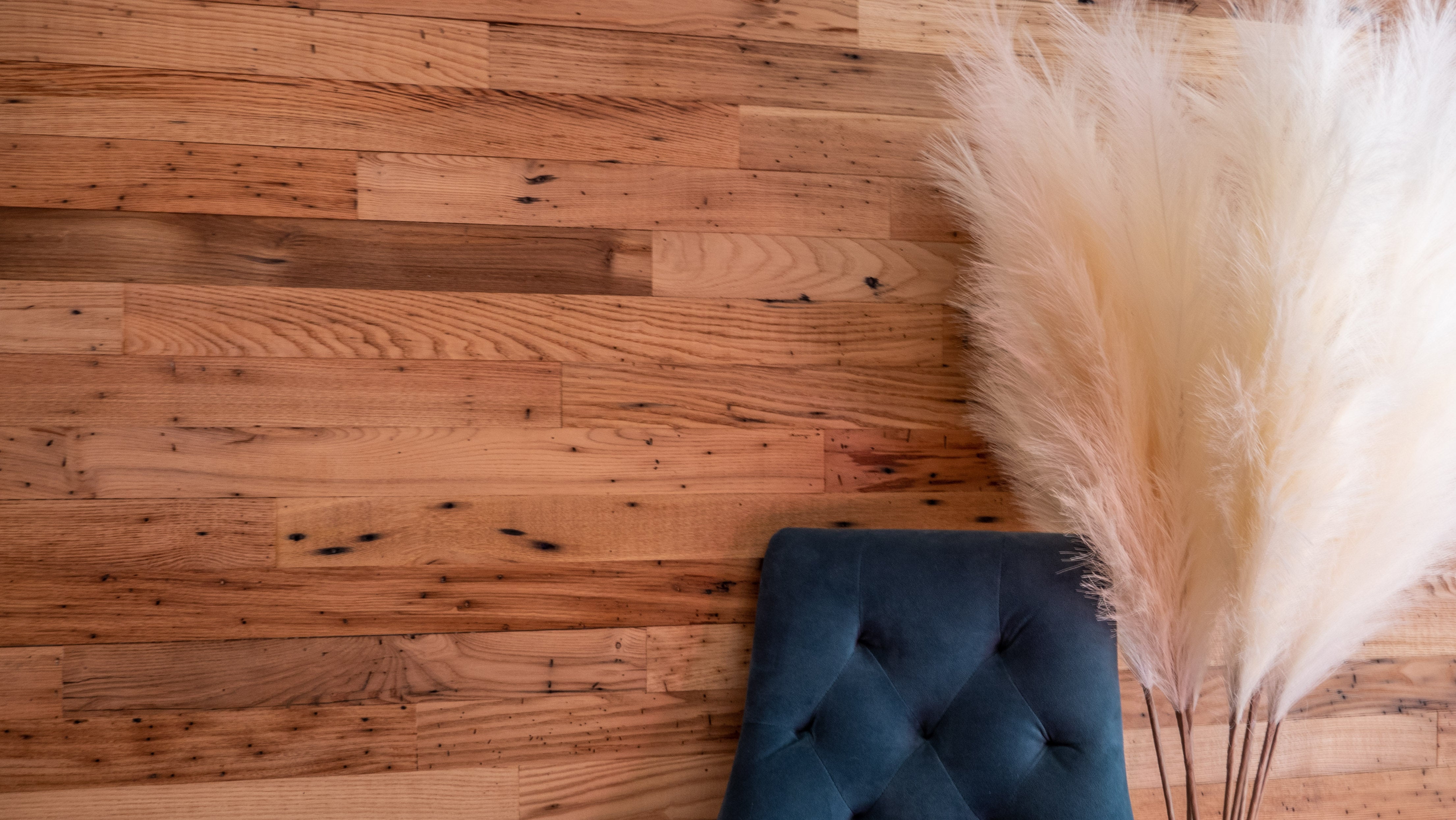 Using Reclaimed Wood in Retail Design