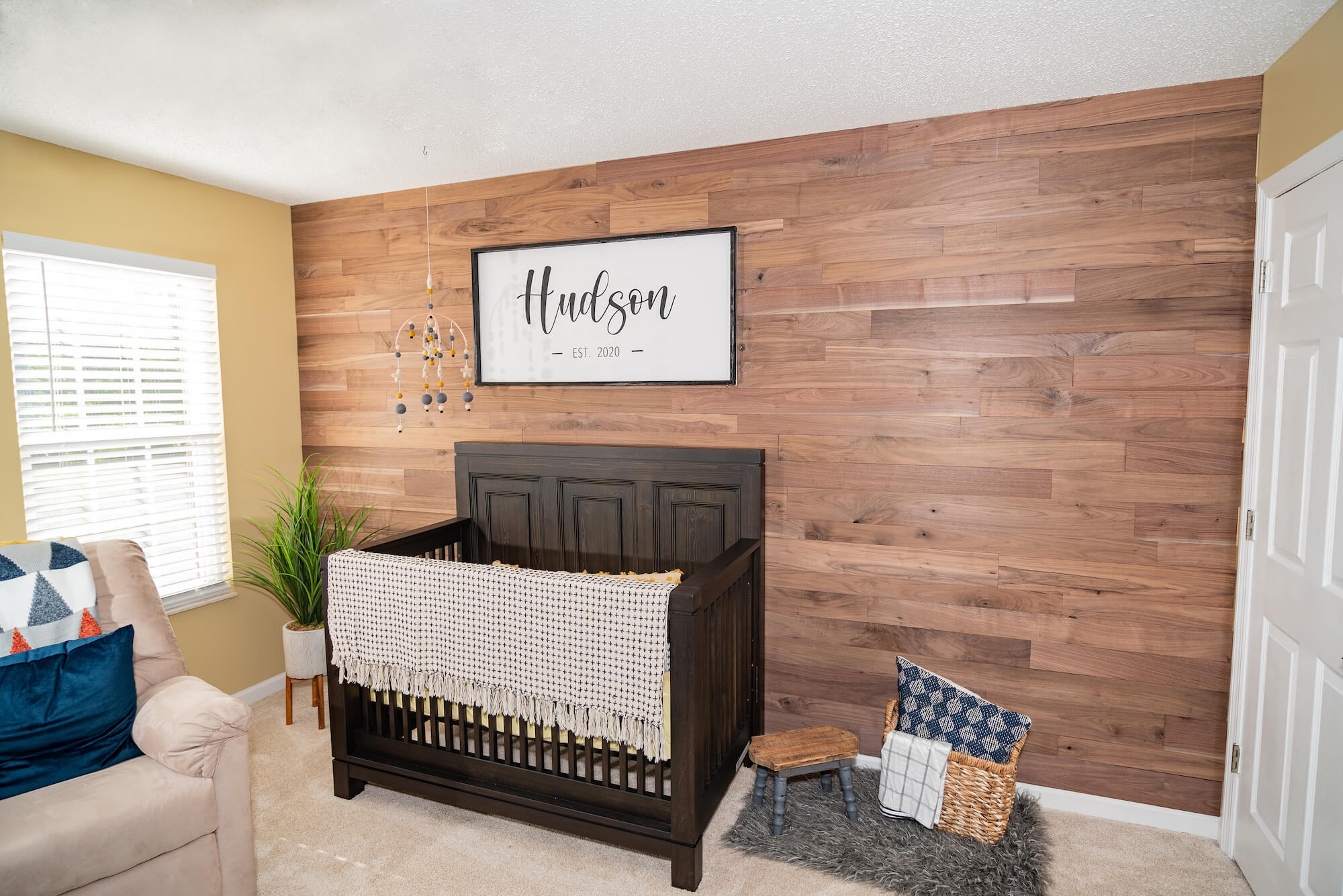 5 Compelling Reasons to Choose Reclaimed Wood for Your Next Project