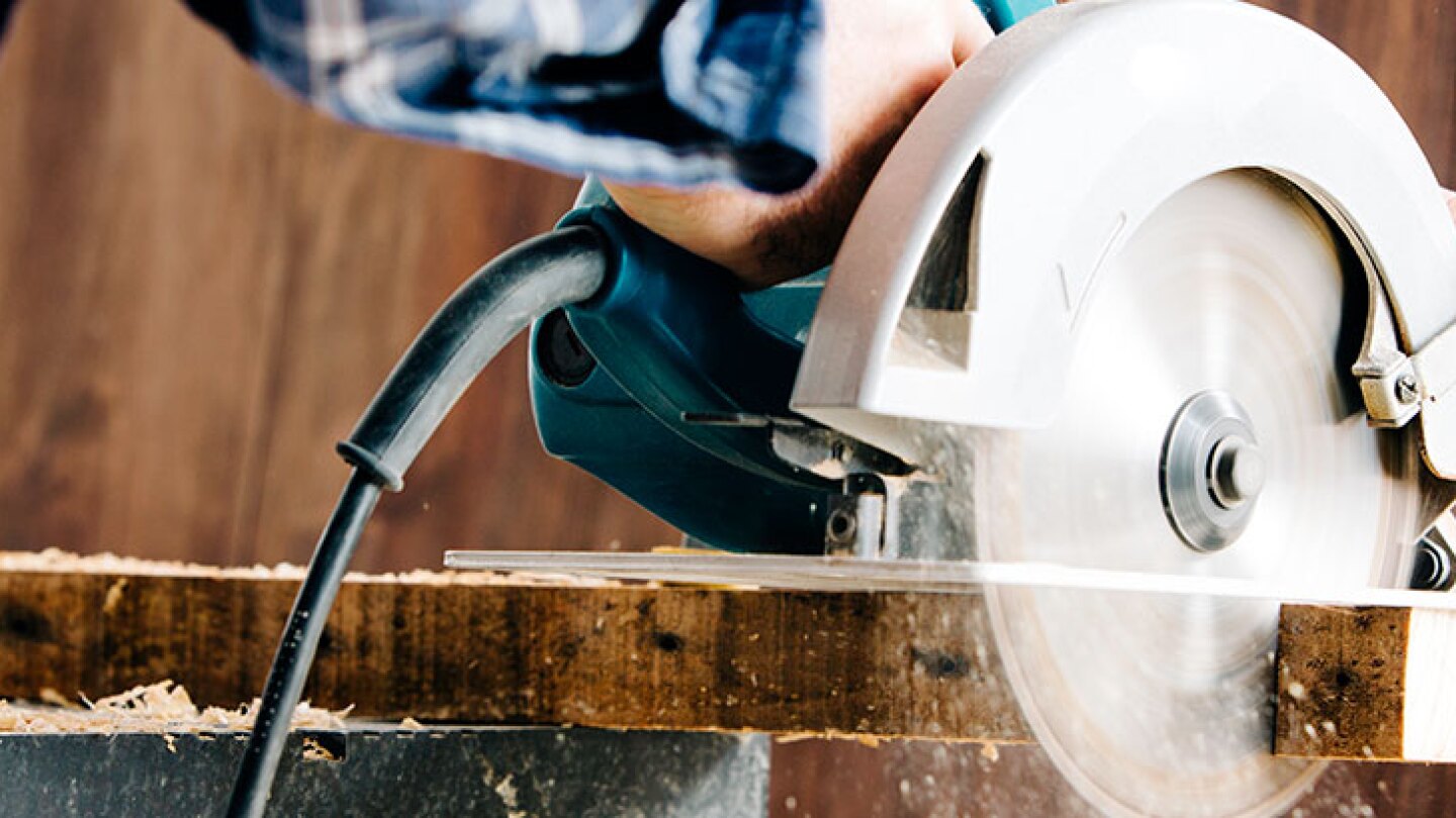 How to Work with Wood Safely: A Beginner’s Guide to Woodworking Safety