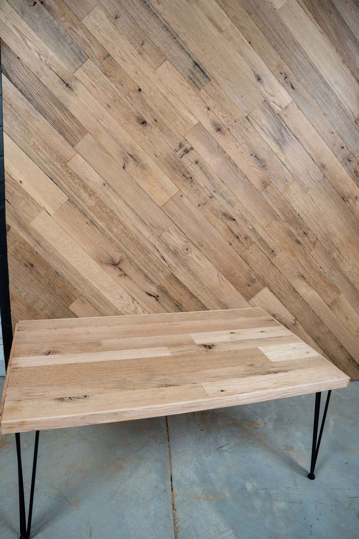 Thoroughbred Wood - Clean Face Oak