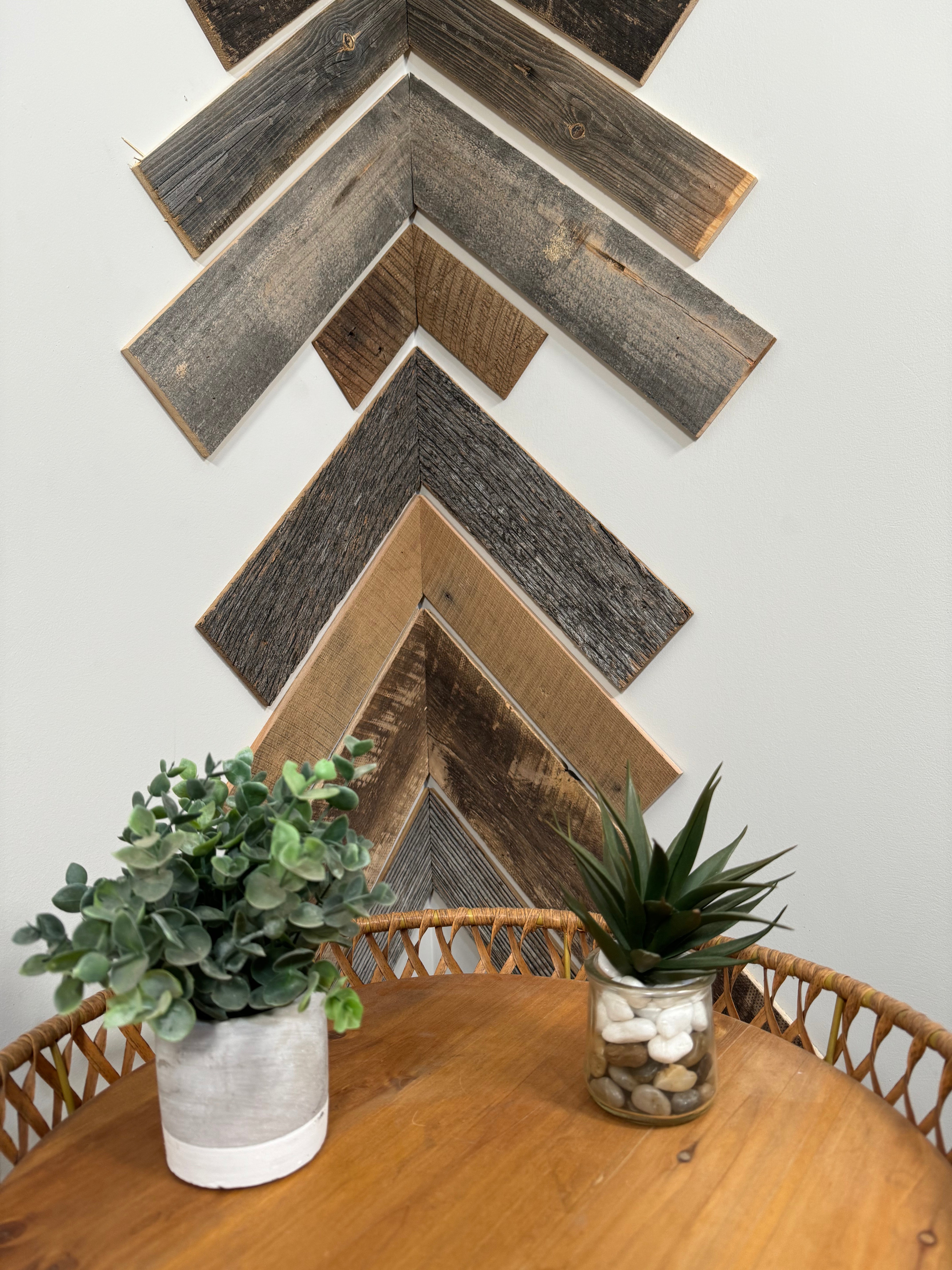 Premium Vintage Reclaimed Barn Wood Bundle (10.2 sq. ft.)
