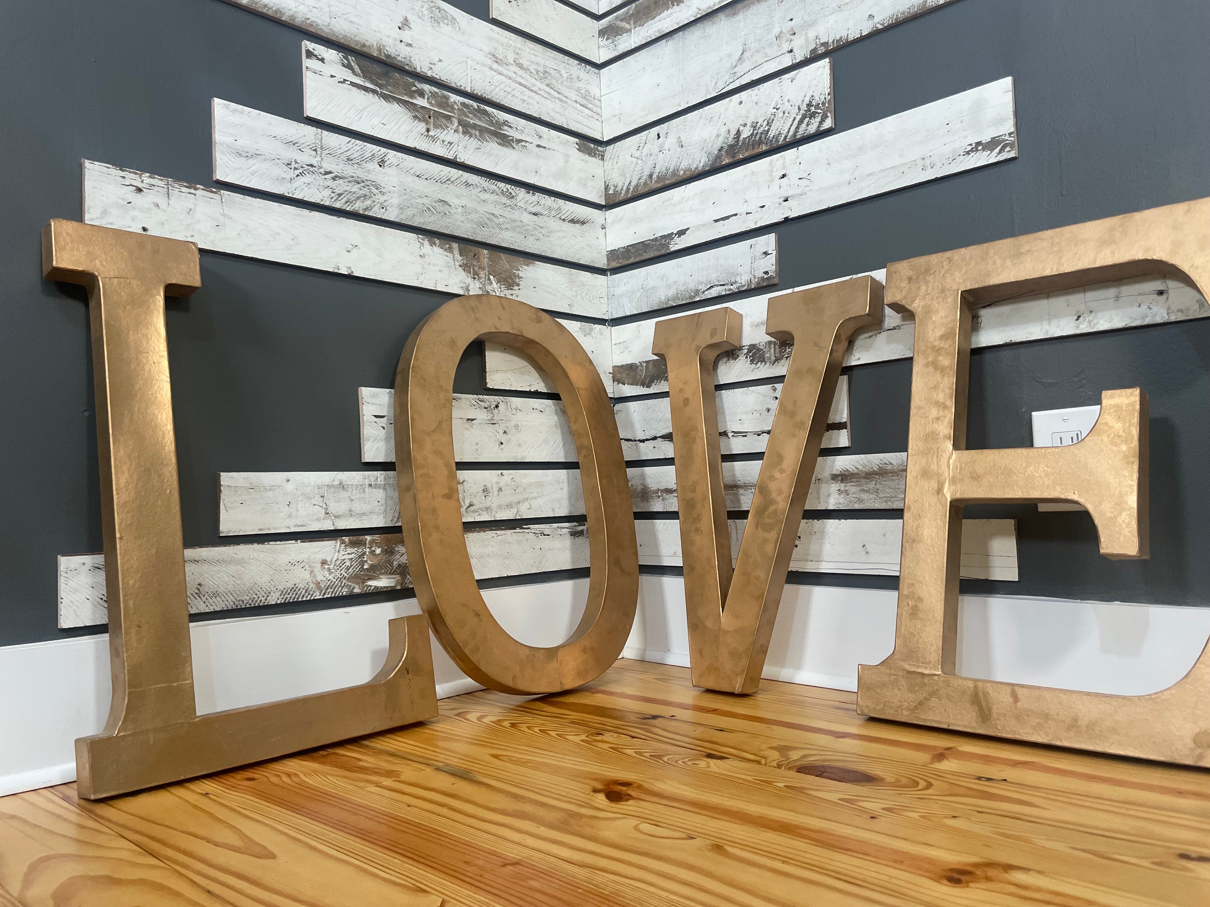 Premium Whitewashed Reclaimed Barn Wood Bundle (10.2 sq. ft.)