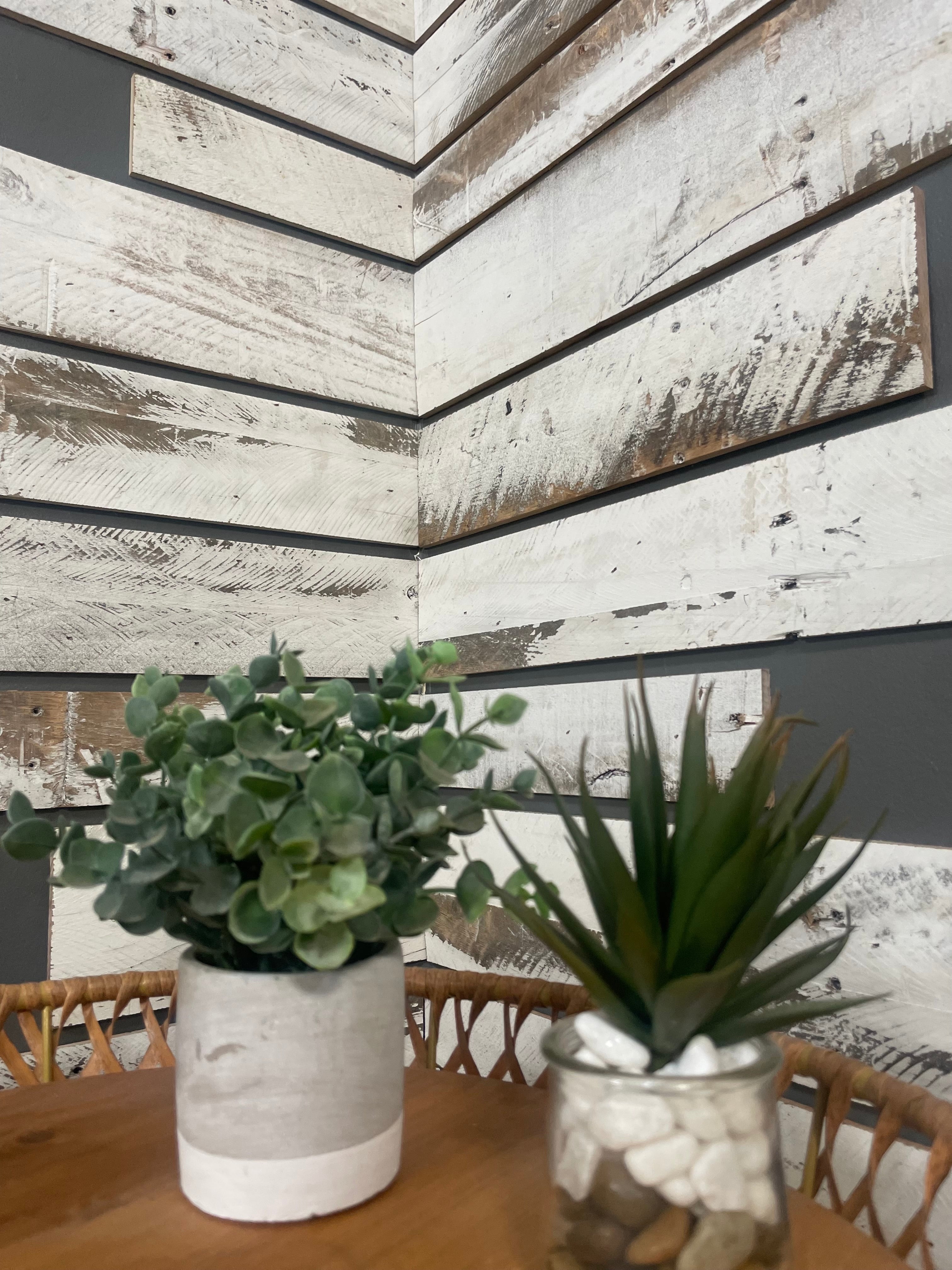 Premium Whitewashed Reclaimed Barn Wood Bundle (10.2 sq. ft.)