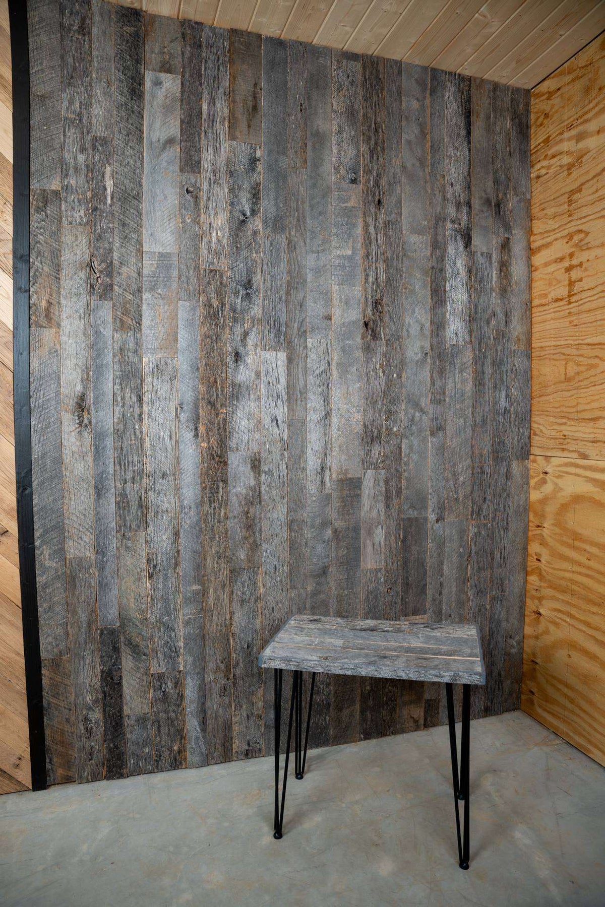 Thoroughbred Wood - Weathered Gray