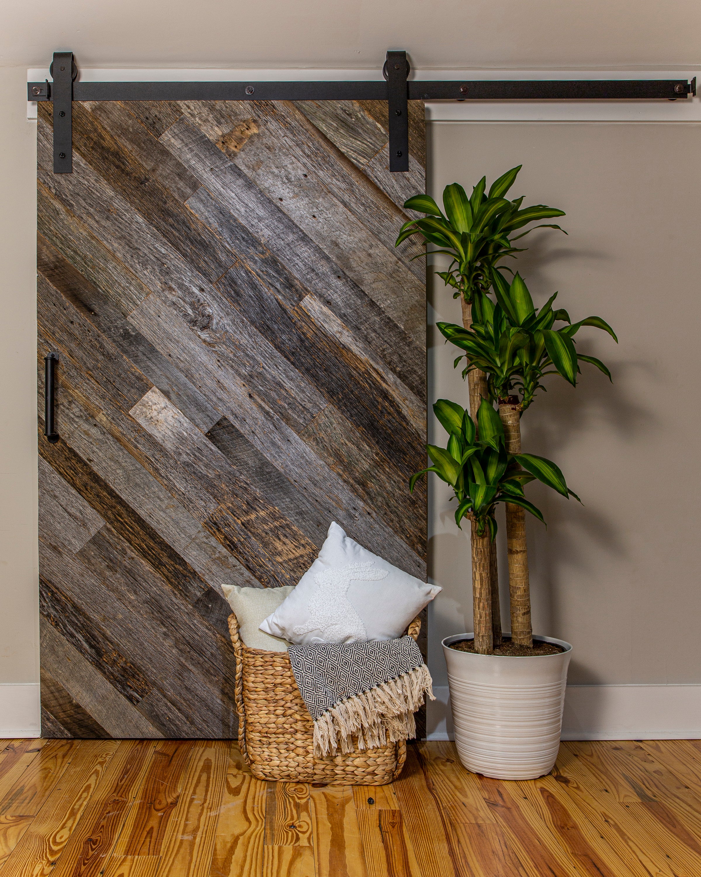 Premium Weathered Gray Reclaimed Barn Wood Bundle (10.2 sq. ft.)