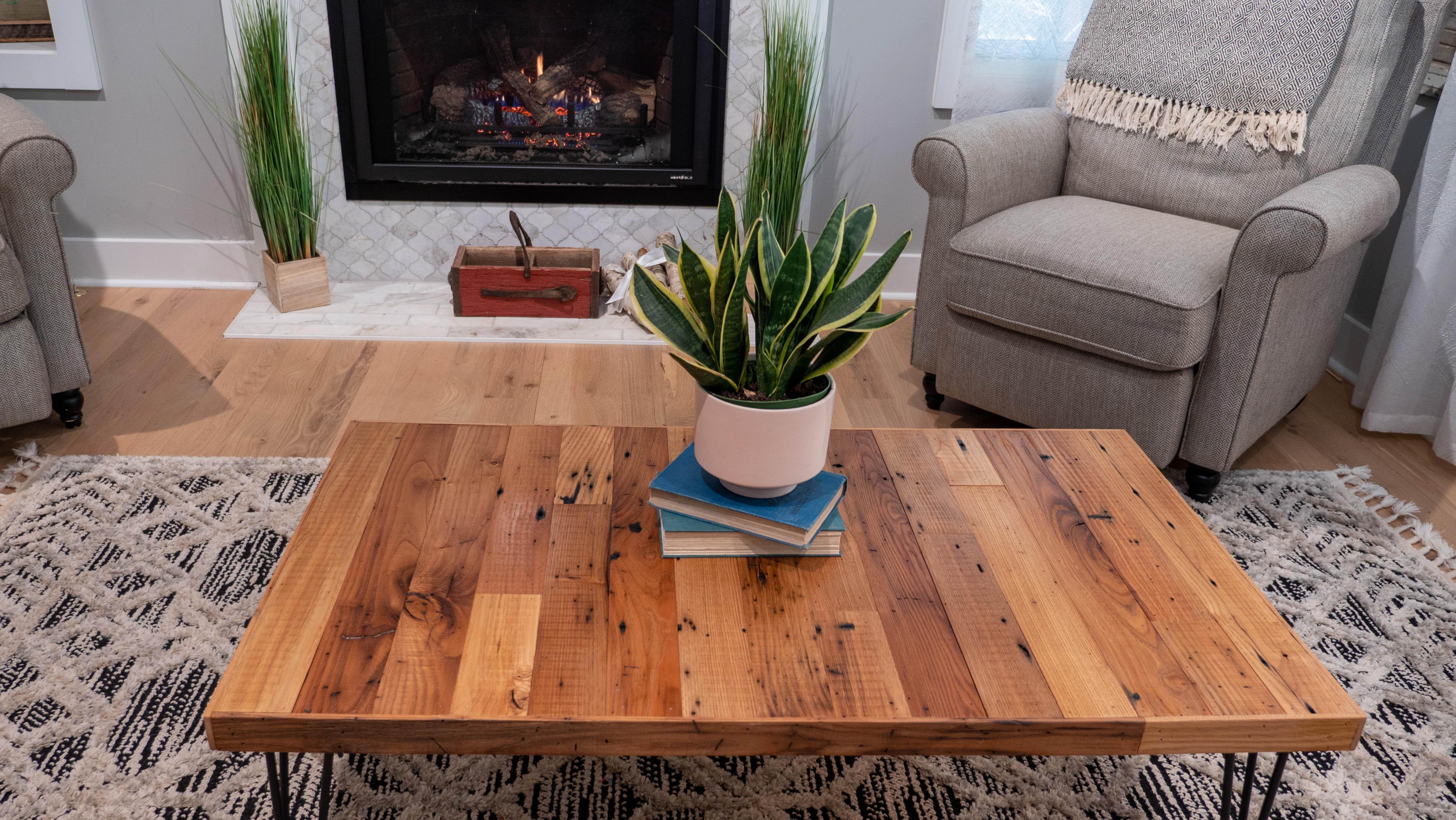Wormy Chestnut Wood Bundle (10 sq. ft.)