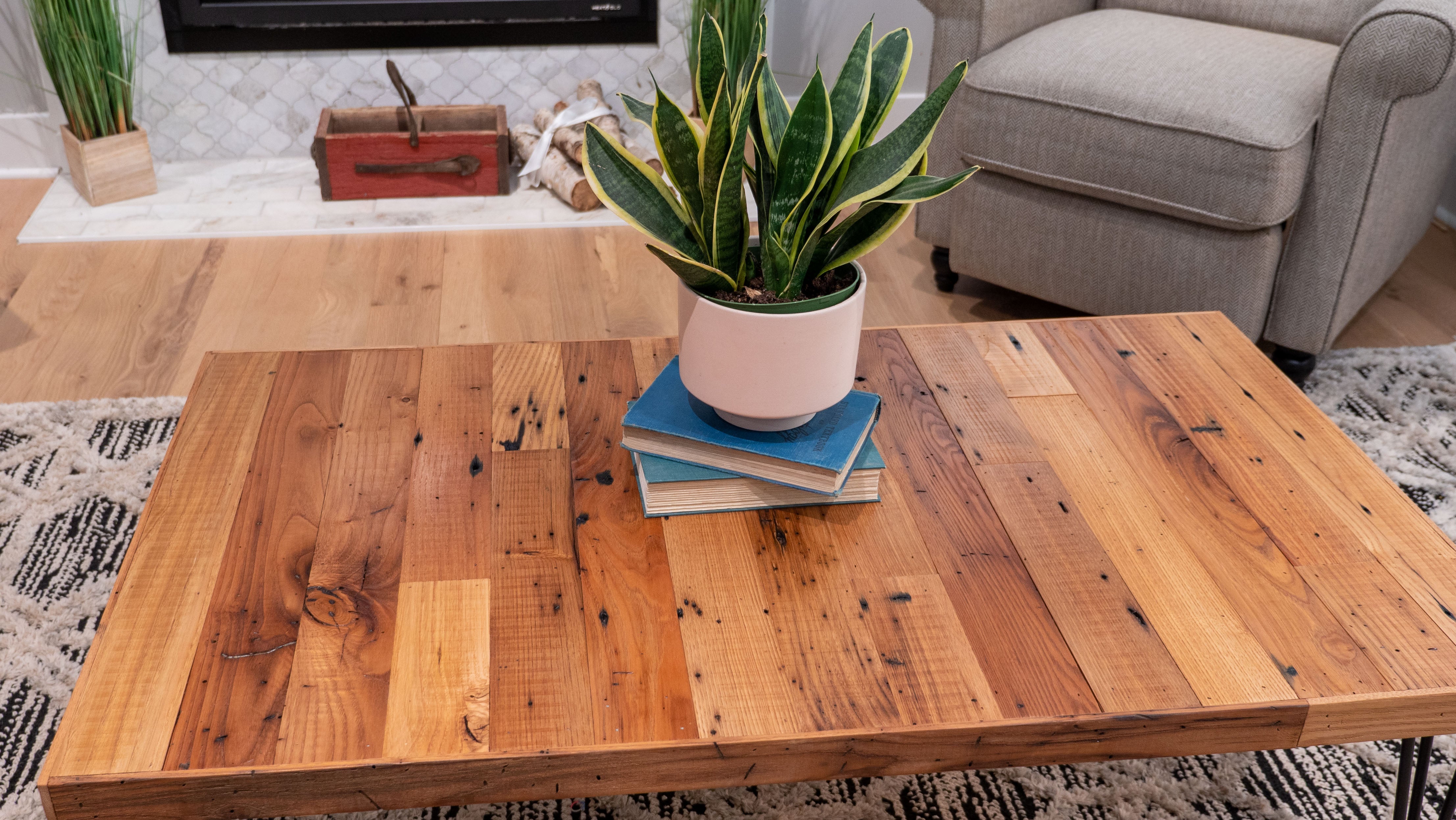 Wormy Chestnut Wood Bundle (10 sq. ft.)