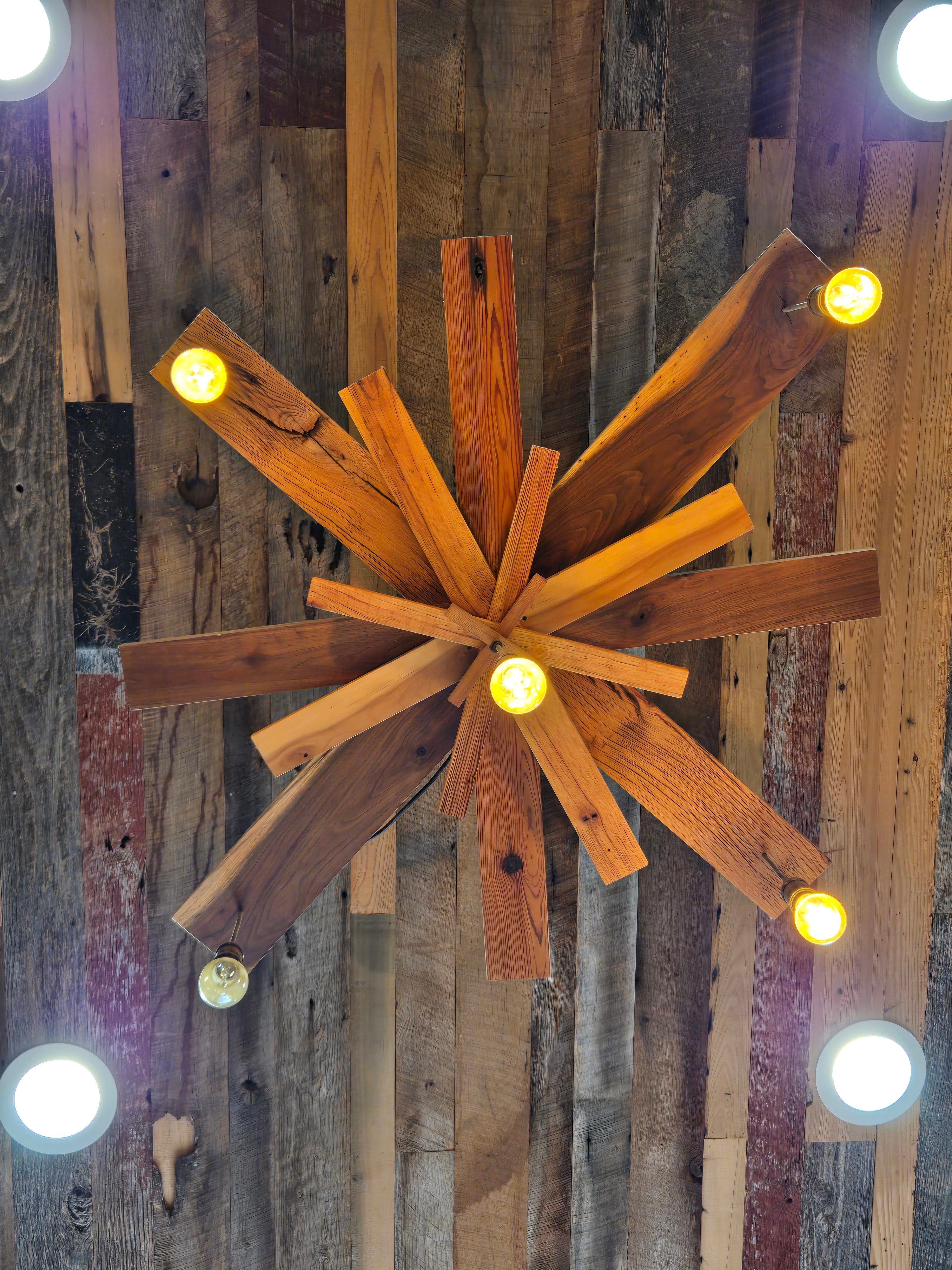Design Elements That Pair Beautifully With Reclaimed Lumber - Vintage ...