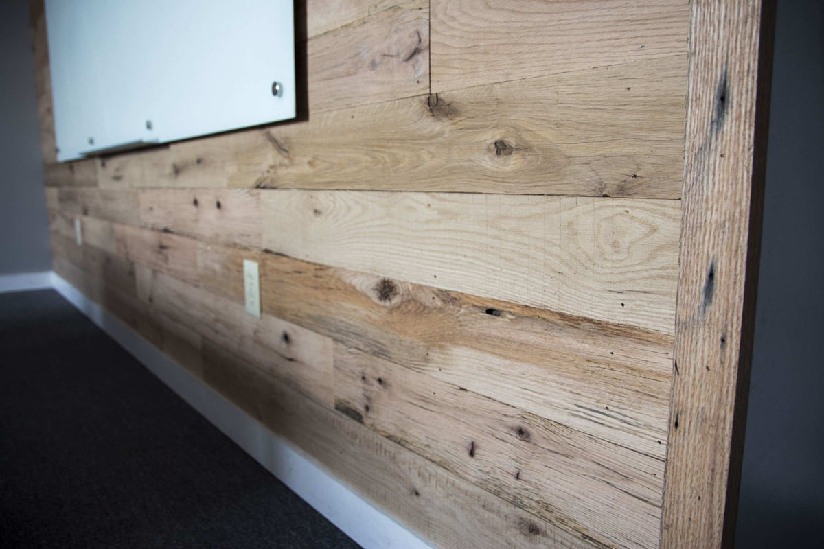 Thoroughbred Wood - Clean Face Oak